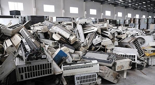 我国在2008年制定并于2011年实施了《废弃电器电子产品回收处理管理